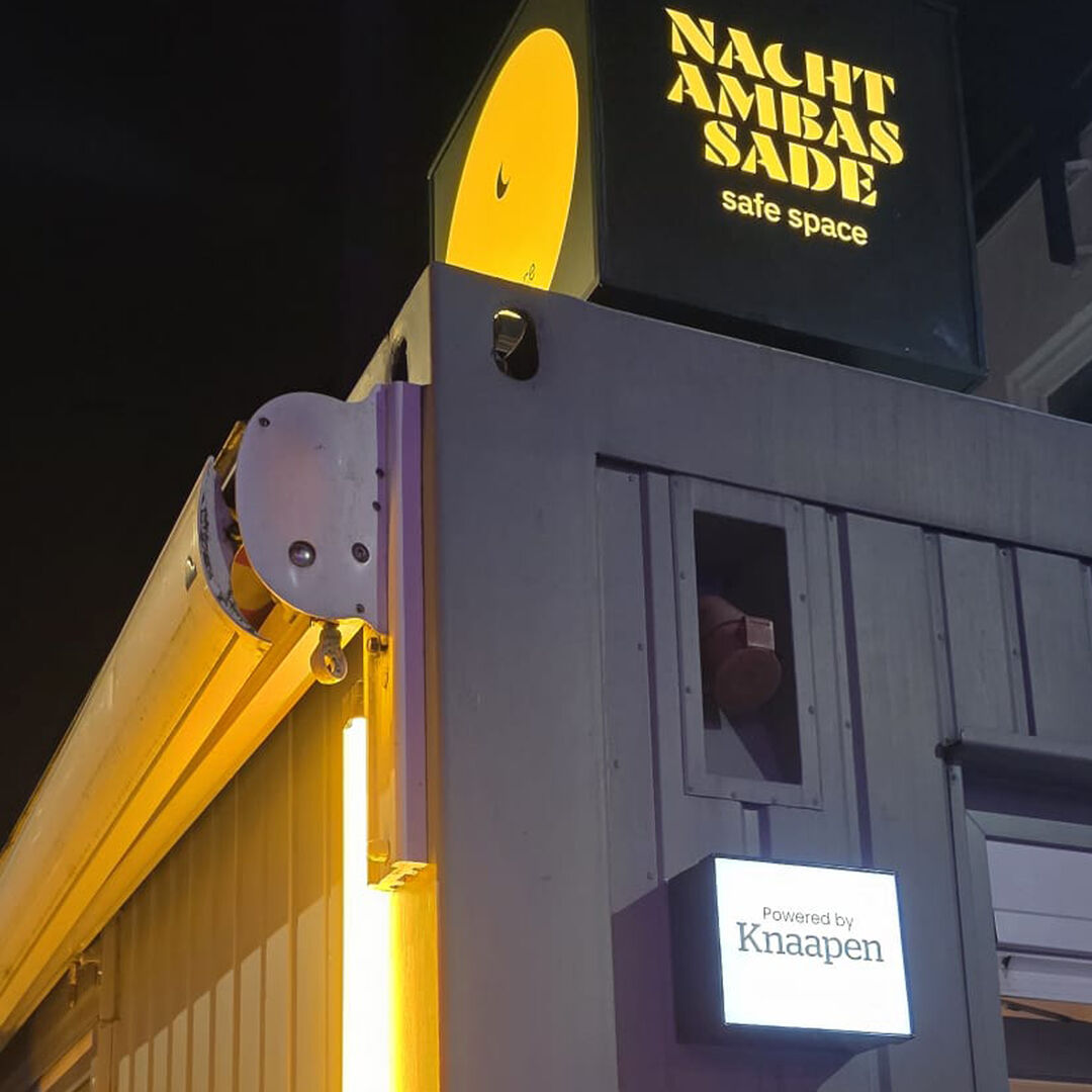 Knaapen support Nachtambassade