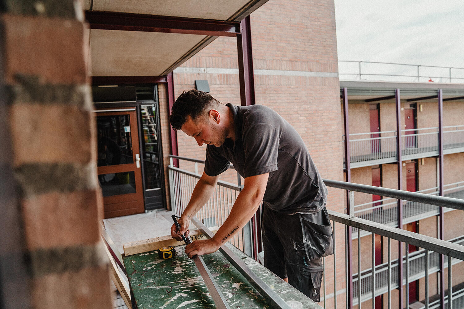Renovatie De Hooghe Clock in vogelvlucht