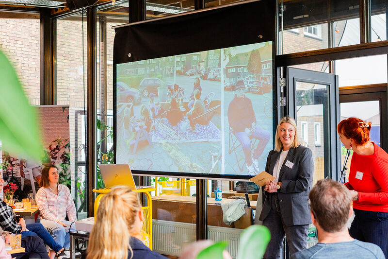 Verbinders: de kracht van teamwork tijdens KnaapenCafé en klantevent
